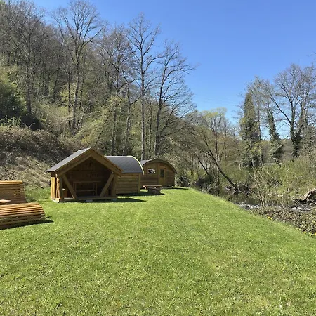 Eifelhuette Auf Dem Campingpark Kemping Waxweiler
