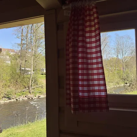 Eifelhuette Auf Dem Campingpark Kemping