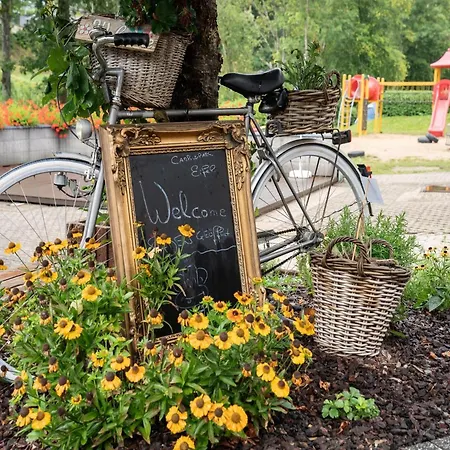 Kemping Eifelhuette Auf Dem Campingpark *